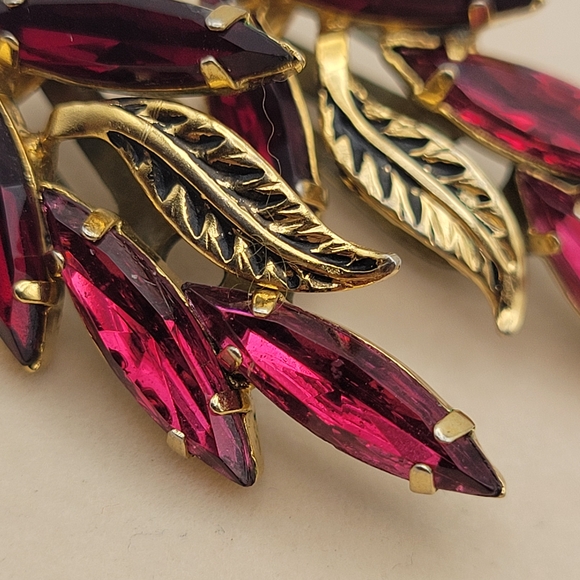 Vintage Elegant Gold and Red Leaf Earrings - Picture 2 of 6
